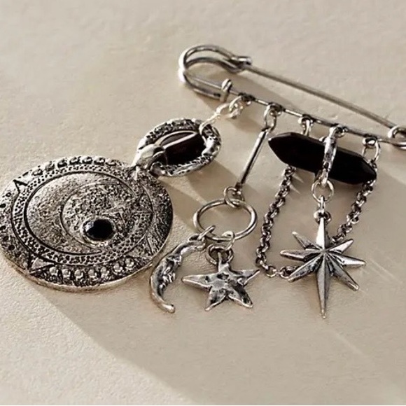 Free People carry on dangle pin Silver Celestial Charm Brooch - Picture 3 of 5
